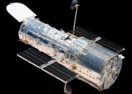 Explain the significance of the Hubble Space Telescope in advancing our understanding of the universe. What are some of its most important discoveries?